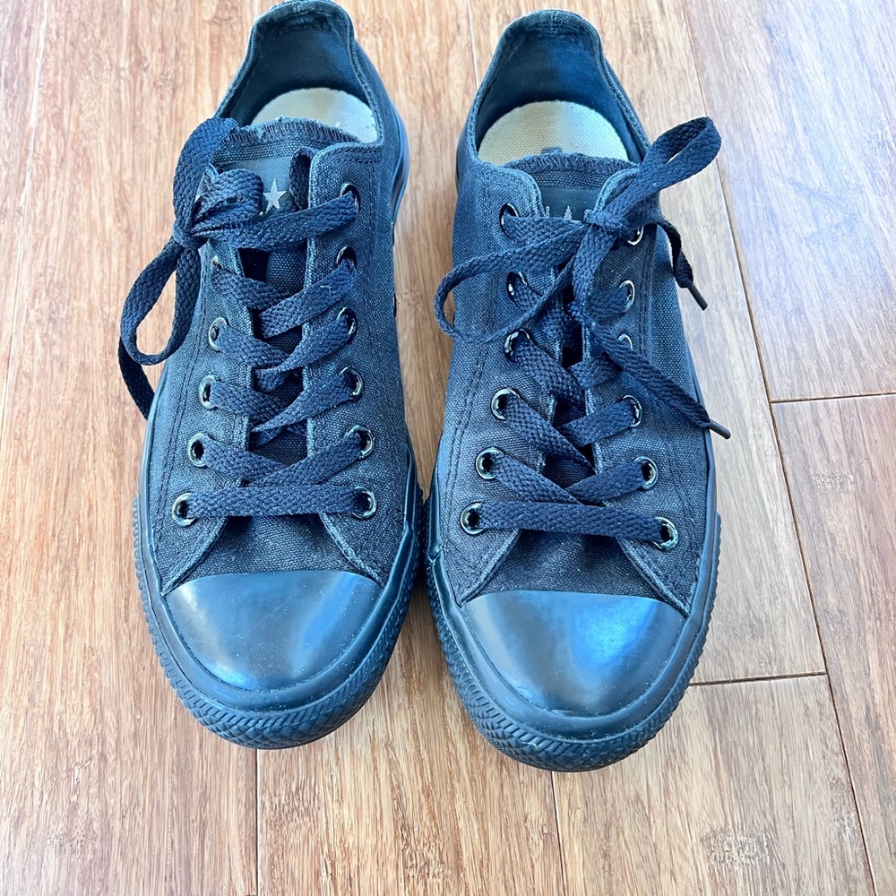 Black Converse All Star low top sneakers - 5.5 Men’s, 7.5 Women’s - Picture 2 of 8